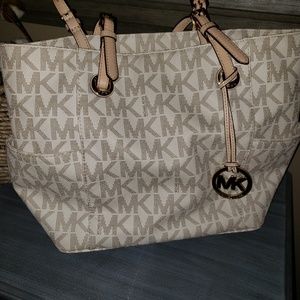 Cream Michael Kors tote